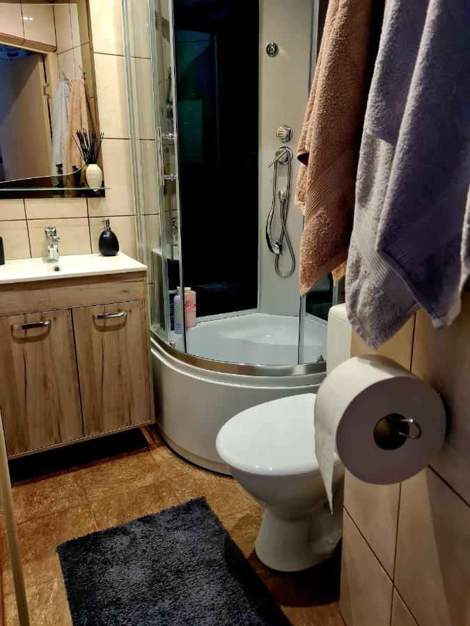 Hannah Apartment